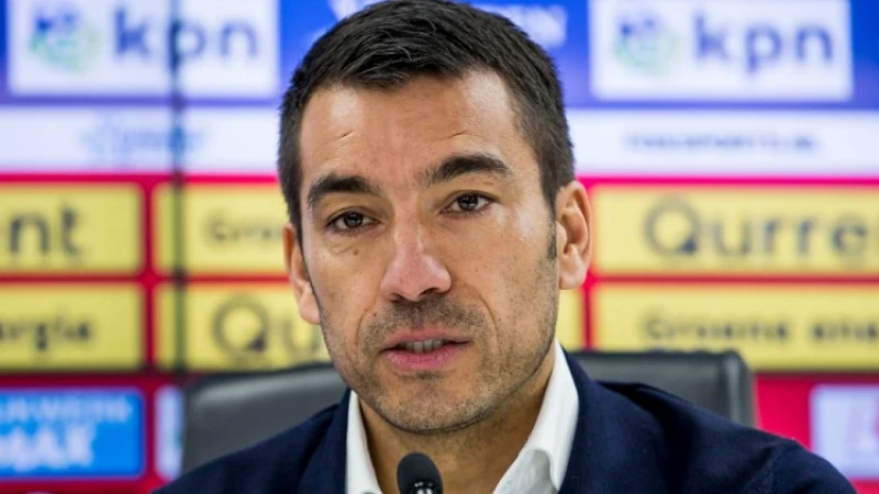 Van Bronckhorst: 'We willen de wedstrijden die komen allemaal winnen'