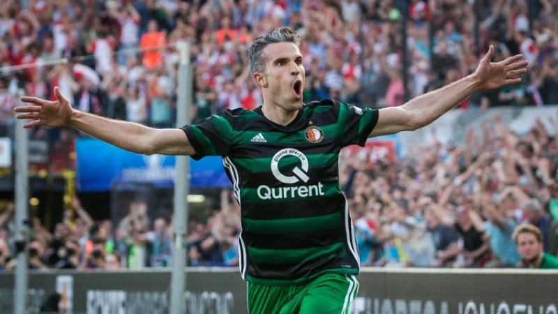 Van Persie: 'Ik ga eerder beginnen in mijn vakantie'