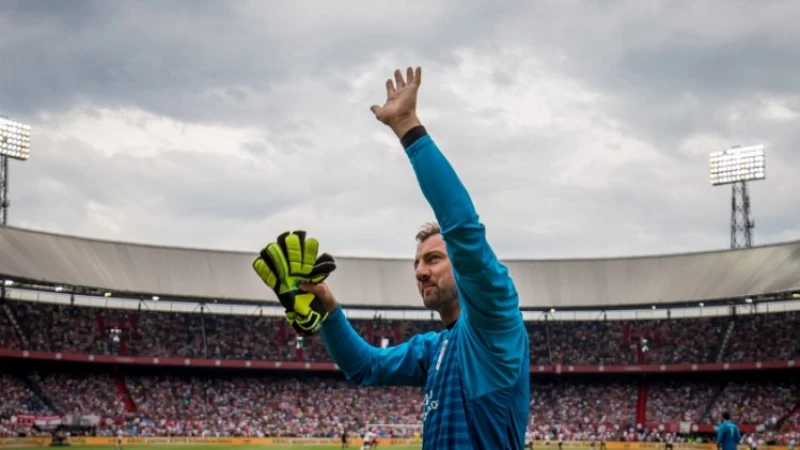 Dudek en ex-Liverpoolspeler genieten van Kuip: 'Het is zo'n schitterend stadion'