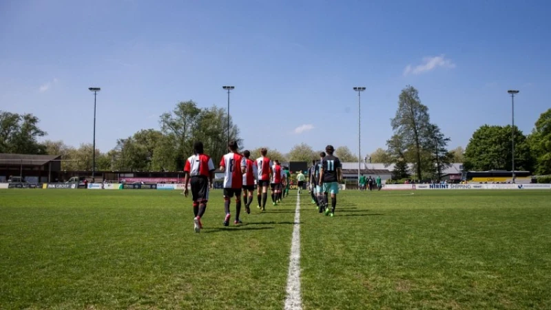 Feyenoord O13  algeheel landskampioen met zwart randje