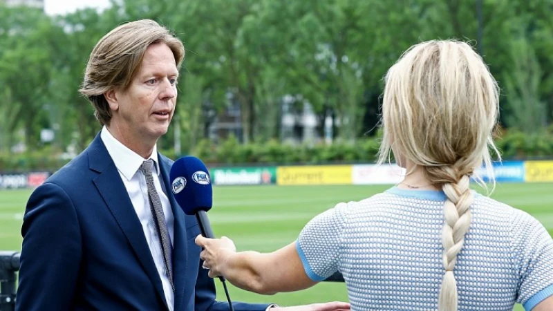 De Jong:  'Feyenoord moet nog steeds elke euro drie keer omdraaien'