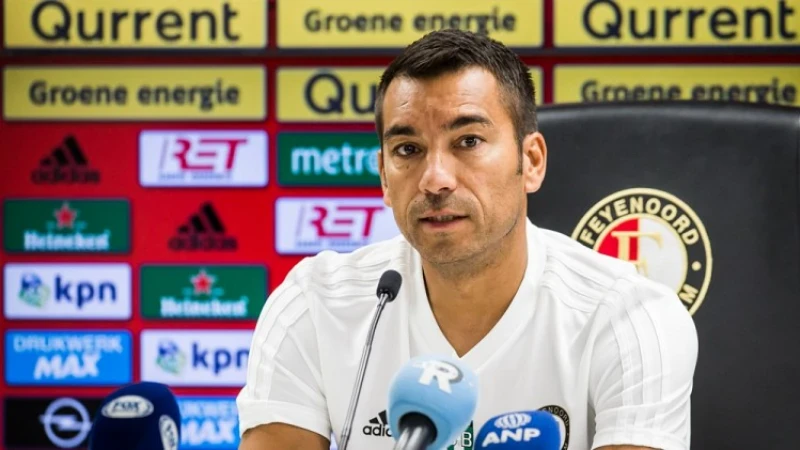 Van Bronckhorst: 'Dan mag ik niet positief zijn?'