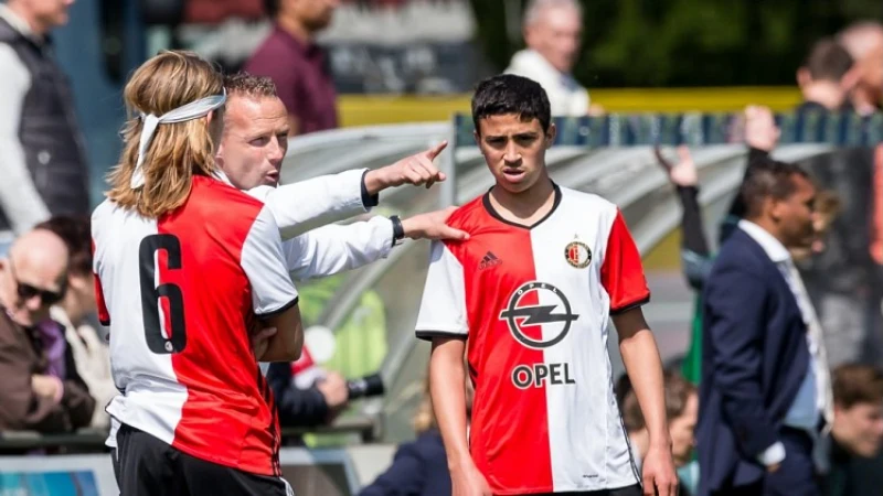 Feyenoord Onder 16 krijgt lesje effectiviteit van Ajax