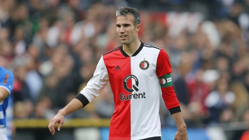 ‘Van Persie aan het einde van dit seizoen geen profvoetballer meer’