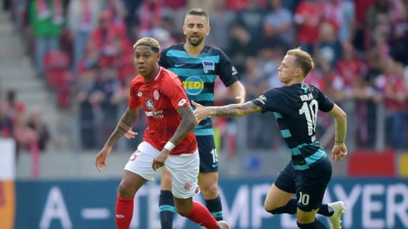 VIDEO | Boëtius maakt belangrijk doelpunt tegen Bayern München