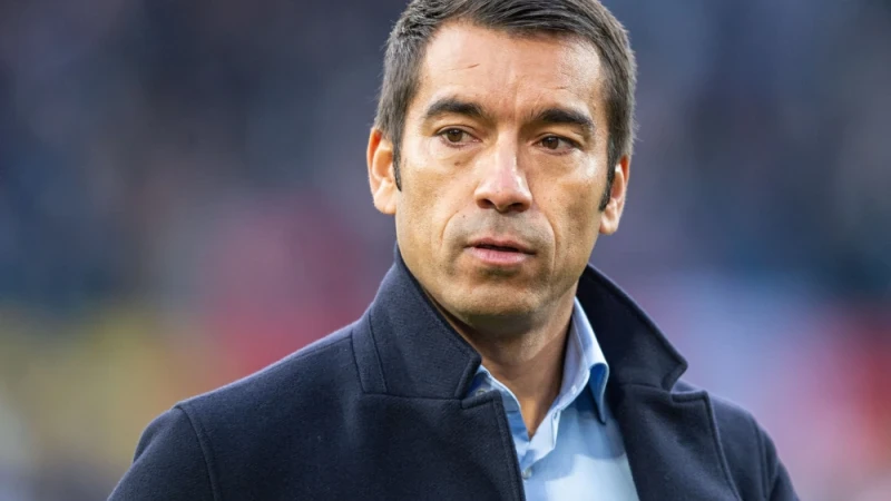 OPSTELLING | Van Bronckhorst voert één wijziging door na bekerwedstrijd