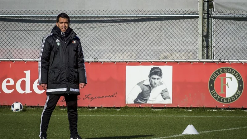 Van Bronckhorst: 'Maar die is na de zege van zondag wel minder'