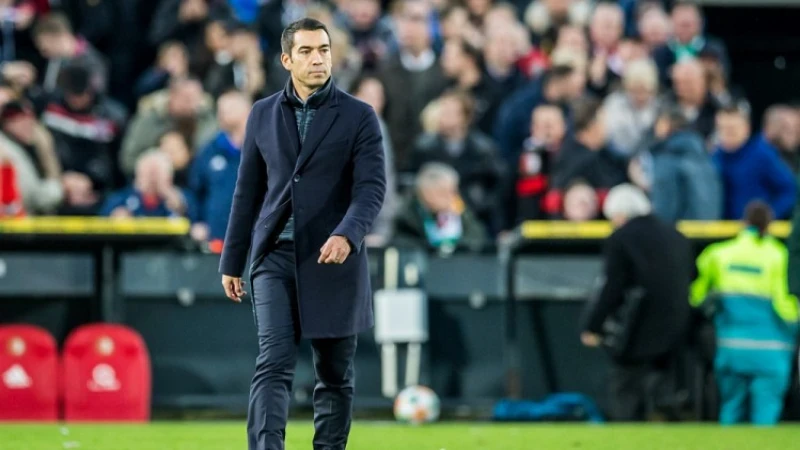 Van Bronckhorst komt met meer duidelijkheid over wissel Berghuis