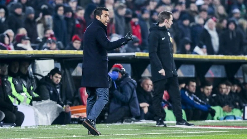 Van Bronckhorst: 'Het heeft alleen wel even geduurd tot ik dat kon accepteren'