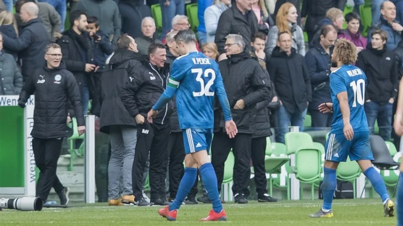 STAND | Feyenoord laat AZ dichtbij komen in strijd om plek drie