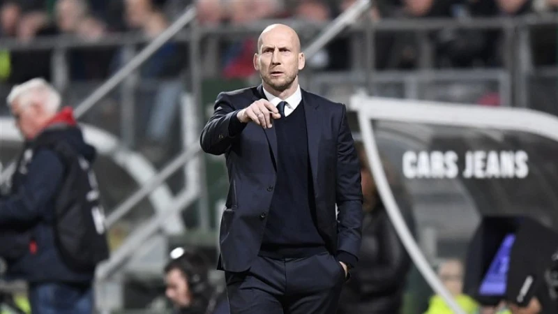 'Jaap Stam in beeld als opvolger Van Bronckhorst'