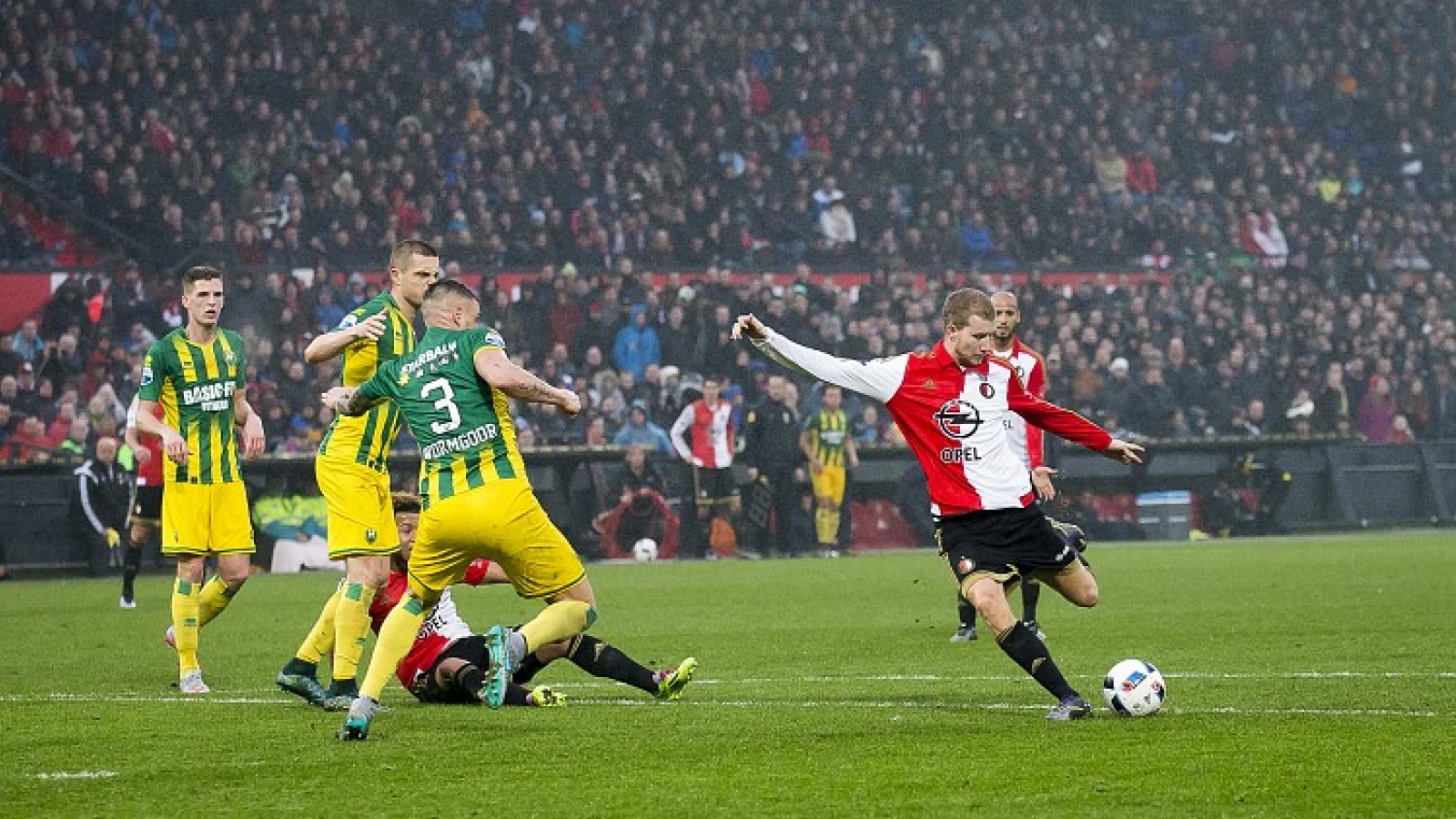 Feyenoord 2 begint goed aan finalepoule door belangrijke Gustafson