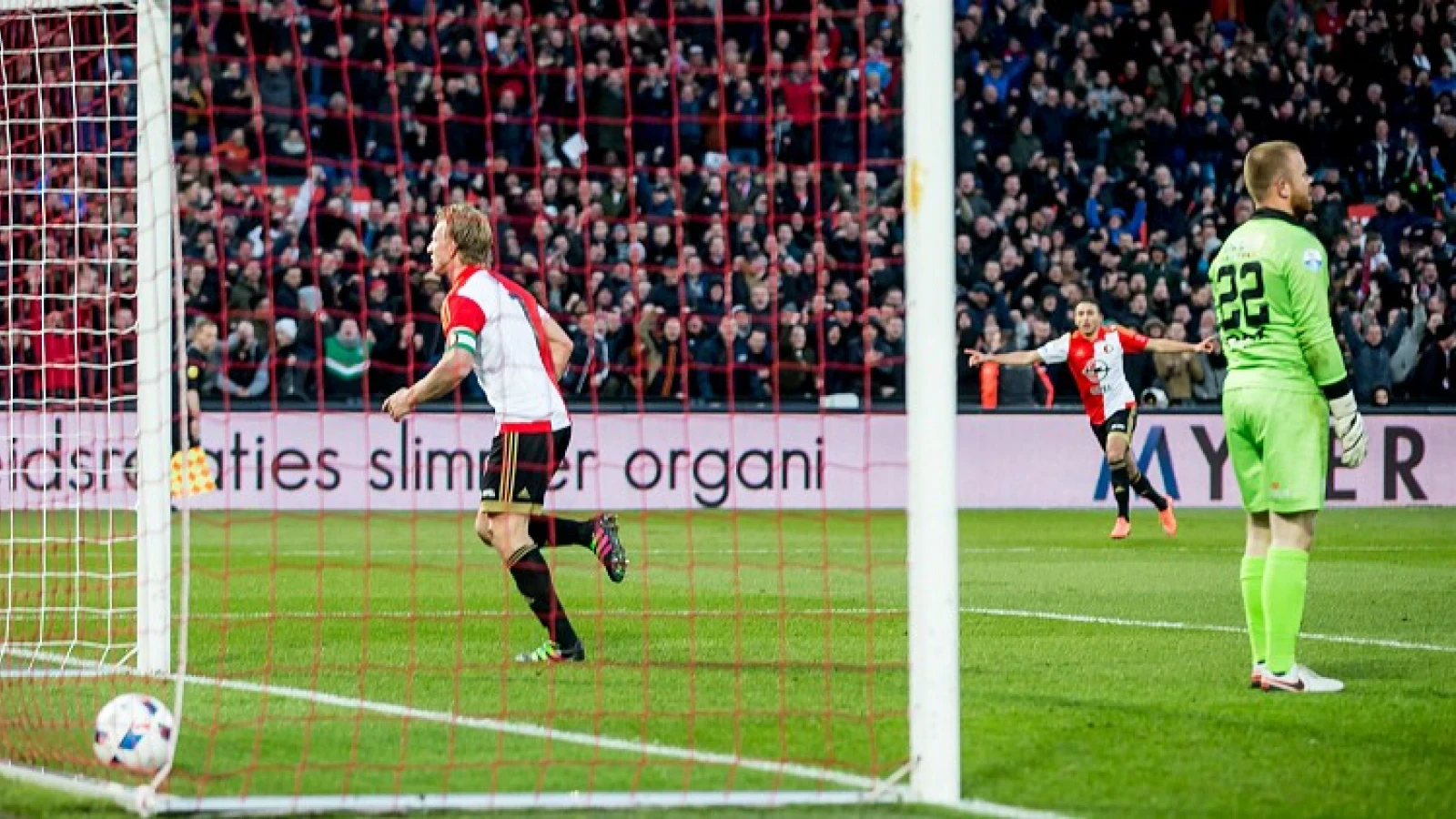 Kuyt: 'Spelen om de prijzen, dat kan echt bij Feyenoord'