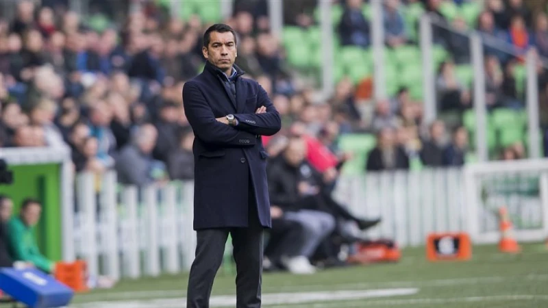 Van Bronckhorst: 'Dat kan ik mijn team alleen maar verwijten'