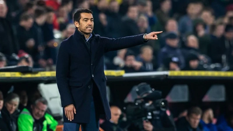 'Van Bronckhorst in verband gebracht met Belgische topclub'