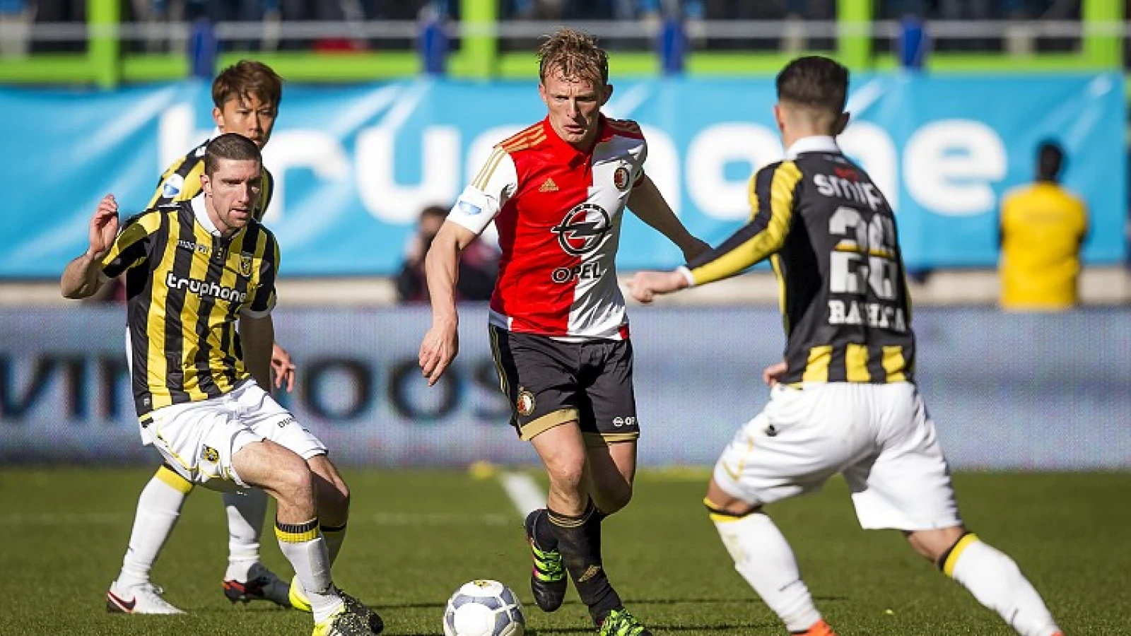 Kuyt niet aanwezig op woensdagochtendtraining