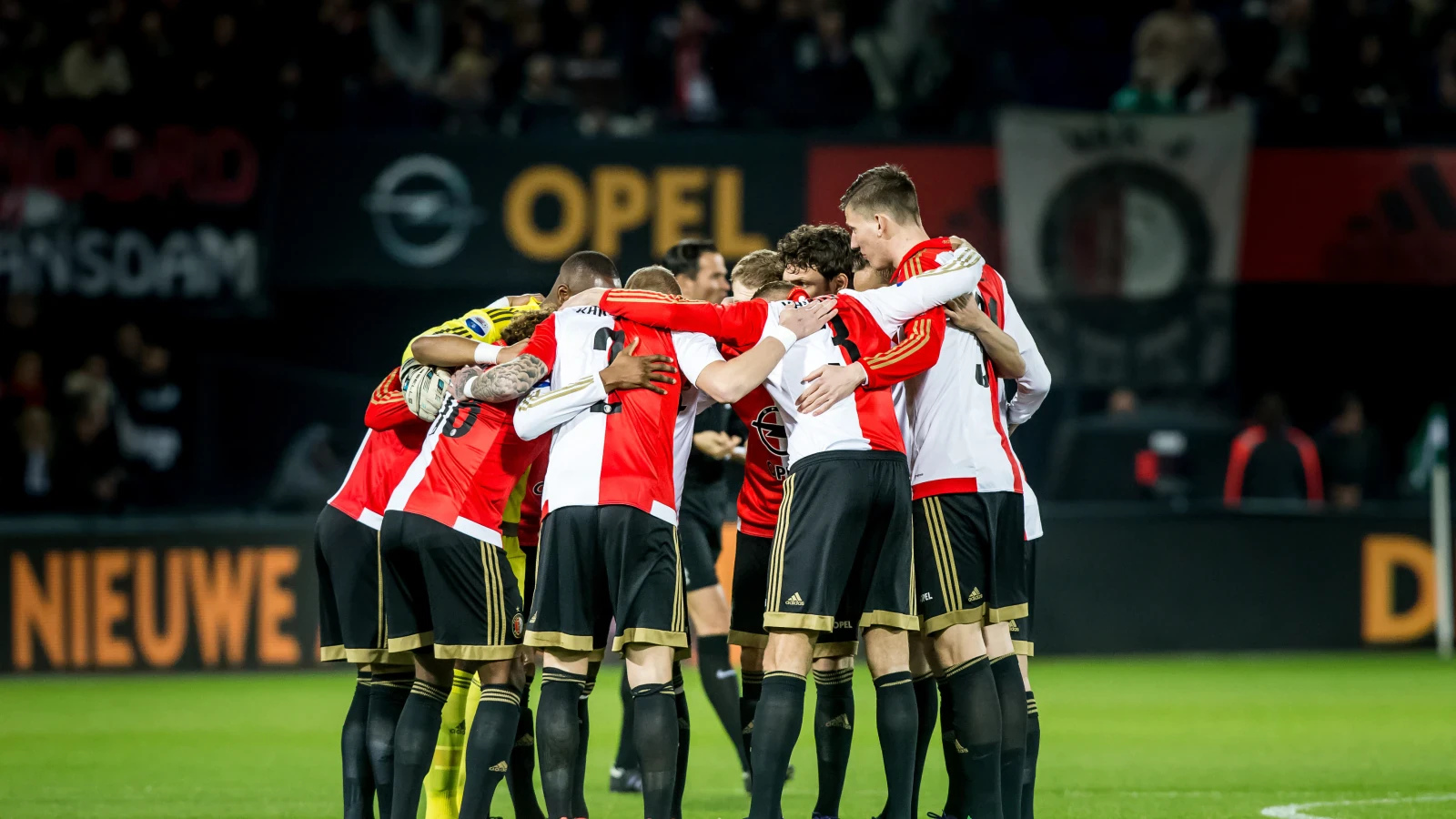 COLUMN | Buitenspelers