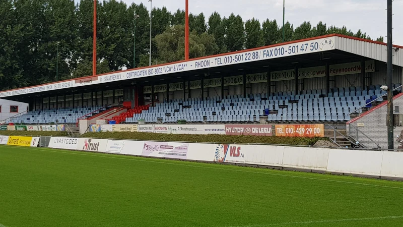 O17 houdt aansluiting met top, zevenklapper O13