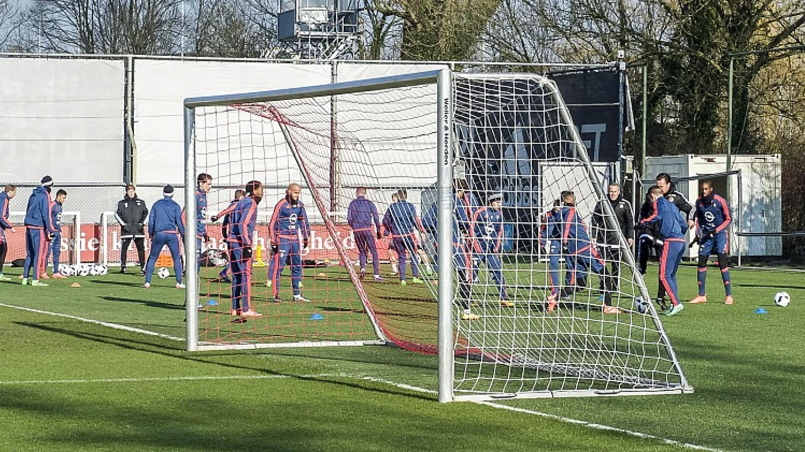 Feyenoord O16 nipt onderuit