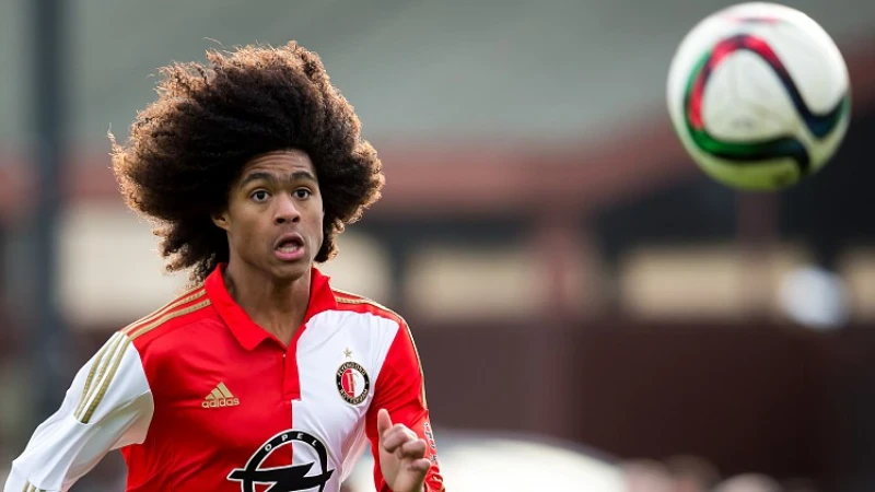 Gesprekken met groot Feyenoord talent geopend: 'Het kost meer tijd dan bij andere talenten'