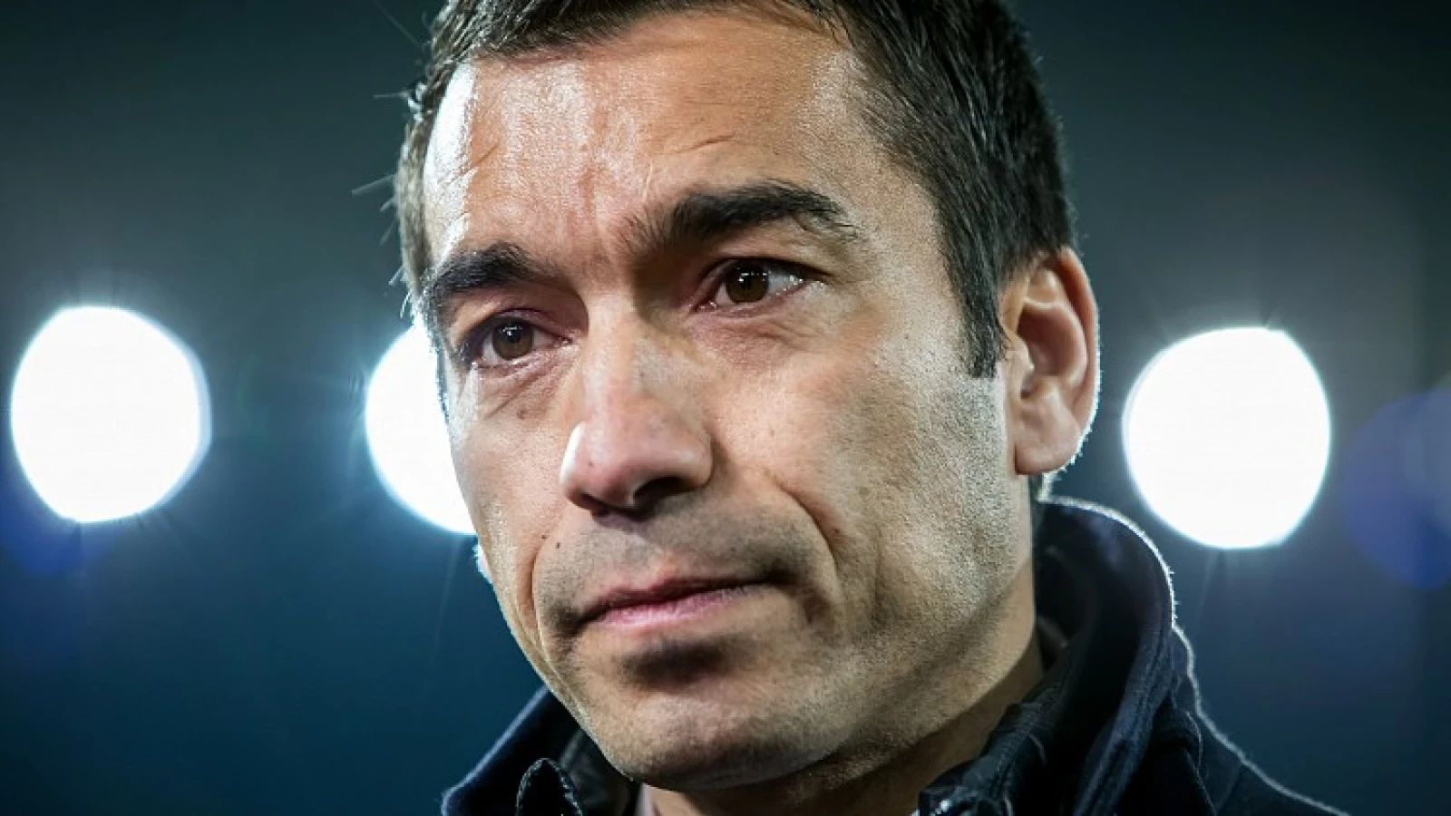 Van Bronckhorst reageert op eventuele straf Kramer: 'Dat kan ik nu niet zeggen'