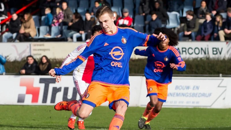 Feyenoord B1 lijkt kans op kampioenschap te vergooien na gelijkspel