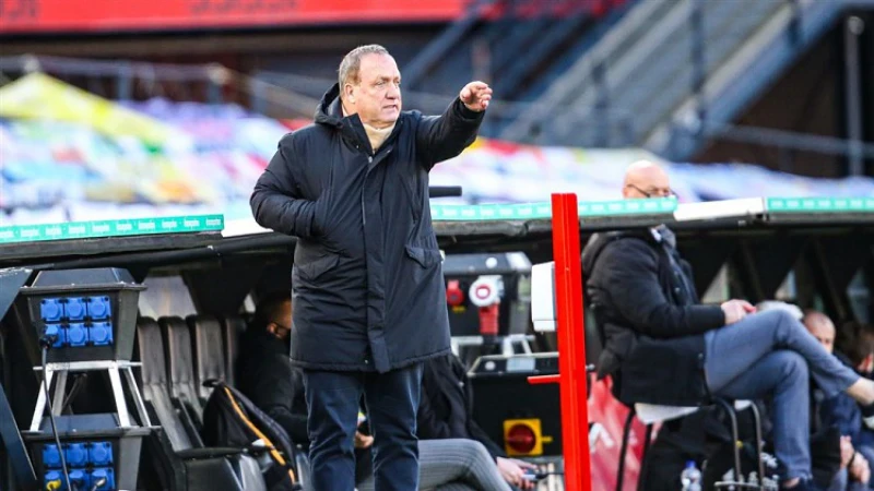 Advocaat over spelers die afwezig zijn vanwege corona situatie: 'Zitten er ook tussen'