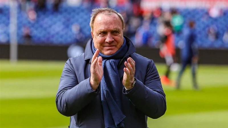 LIVESTREAM 14:00 | Persconferentie Dick Advocaat in aanloop naar Klassieker