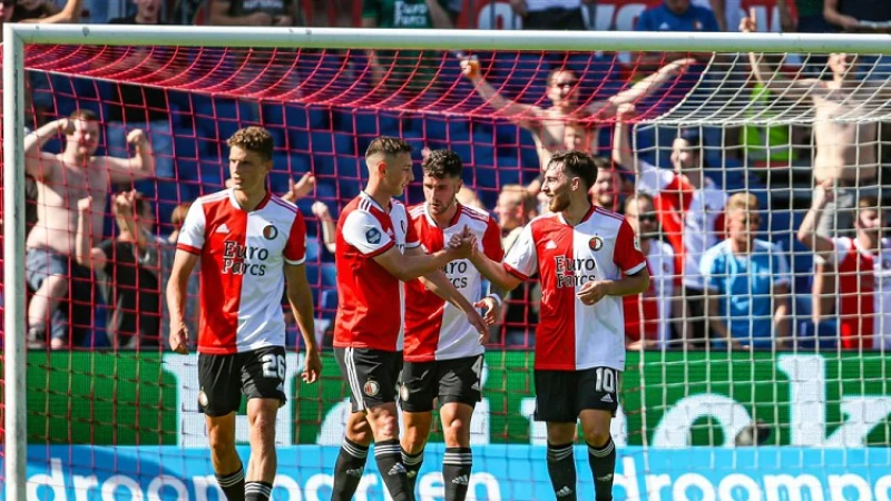 Feyenoord wint tweede oefenwedstrijd van de middag van Werder Bremen