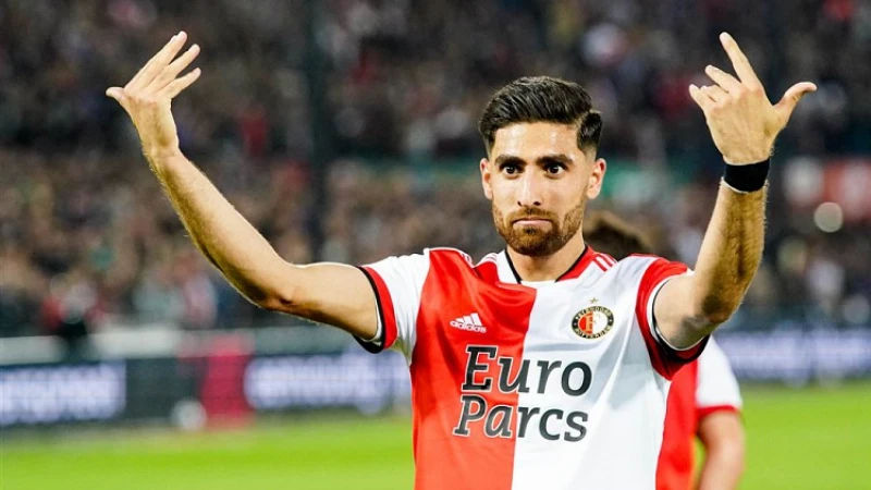 Jahanbakhsh: 'De sfeer is echt goed in het stadion'