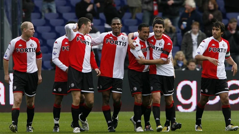 Oud-Feyenoorder stopt met voetballen