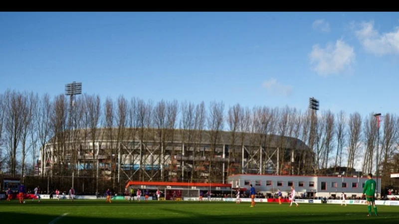 Feyenoord 09 wint beker van Alphense Boys