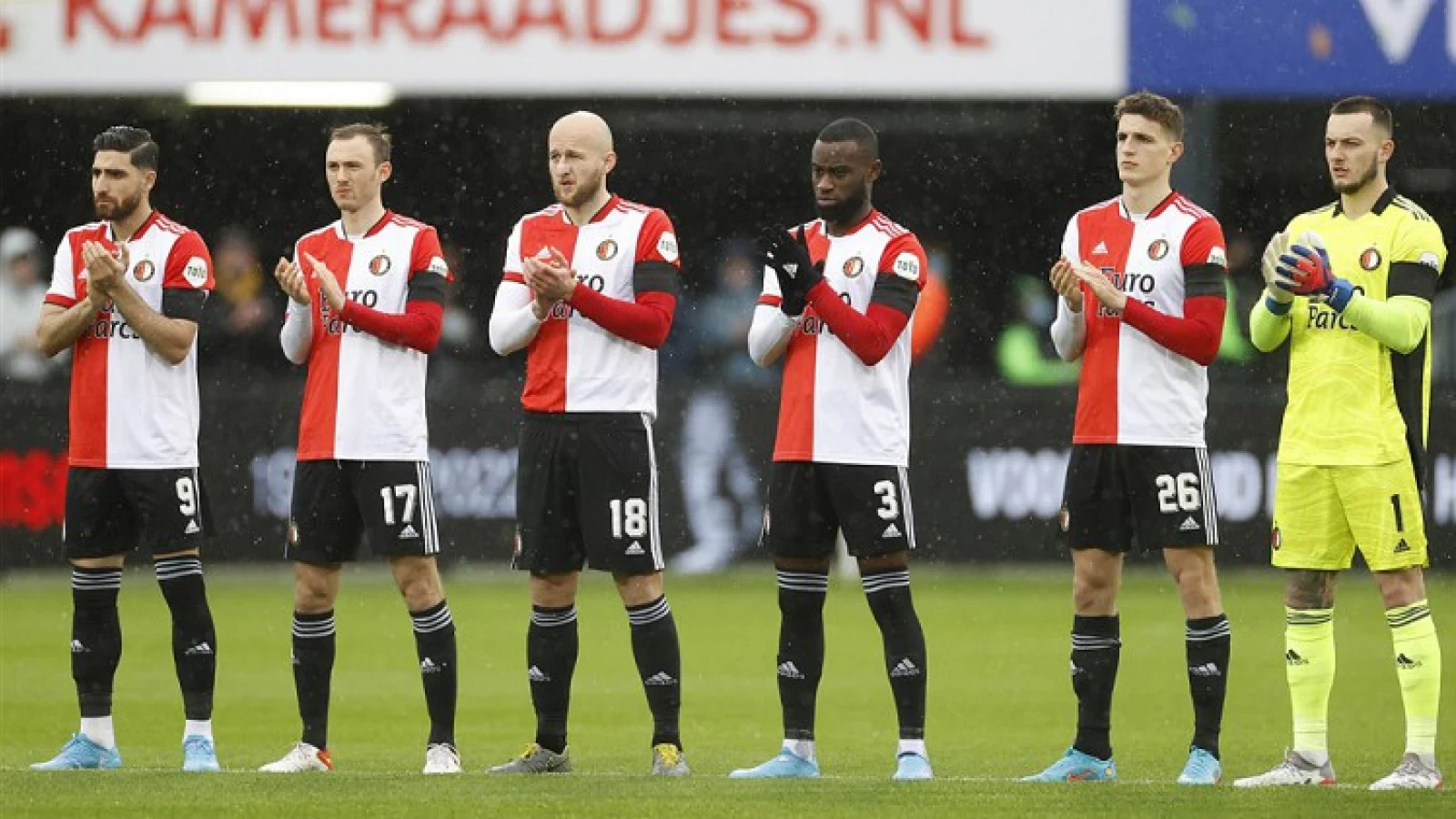 VIDEO | Eerbetoon in De Kuip voor overleden Wim Jansen