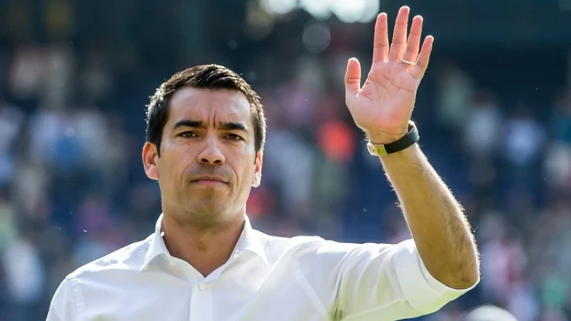 Van Bronckhorst openhartig over 'incident': 'Meer was het niet'