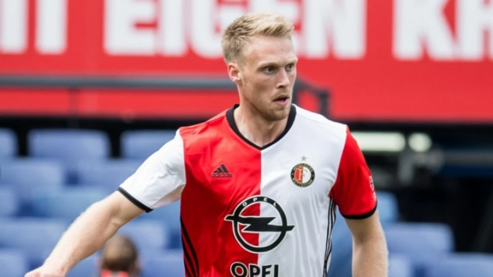 Jorgensen kijkt uit naar duels met Ajax: 'Het gaat hier volgens mij helemaal los als Feyenoord tegen Ajax speelt'