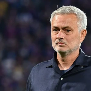 Mourinho over fitheid selectie: 'Iedereen is beschikbaar'