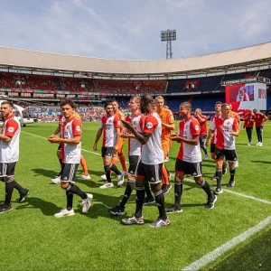 Feyenoord start vroeg met trainen bij SV De Lutte, Kökçü ontbreekt