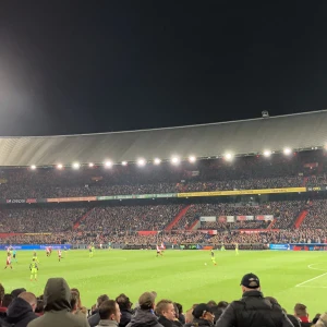 UPDATE | Feyenoord neemt leden businessclub toch niet mee naar Rome