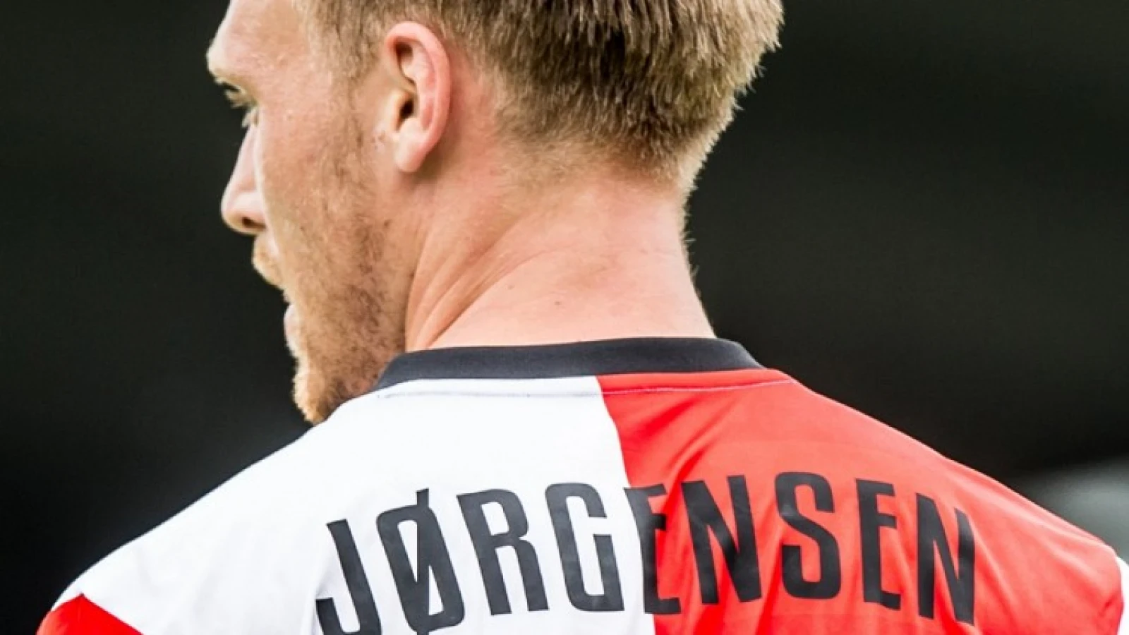 Jørgensen lacht met spelersgroep: 'Good guys en crazy guys'