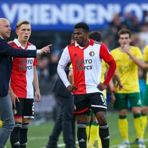 Dilrosun: 'De trainer zei gewoon dat dit Feyenoord onwaardig was de eerste helft'