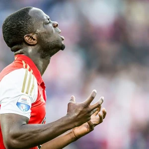 FC Groningen haalt Elvis Manu terug naar Nederland