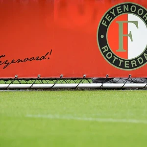 'Zweeds Onder 16 international op stage bij Feyenoord'