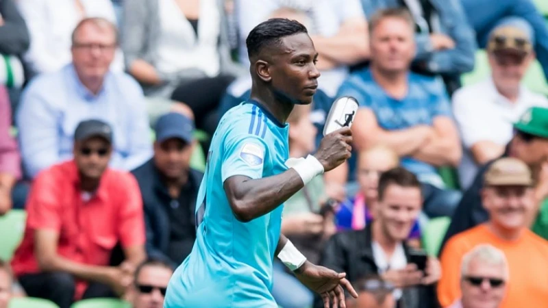 VIDEO | Elia geeft toch tekst en uitleg over 'MOB'