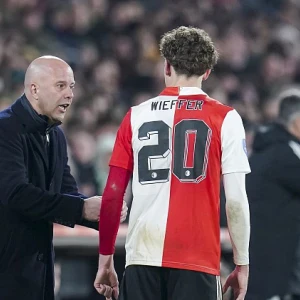 'Maar deze spelersgroep laat zien altijd in staat te zijn om kansen te creëren en ook te scoren'