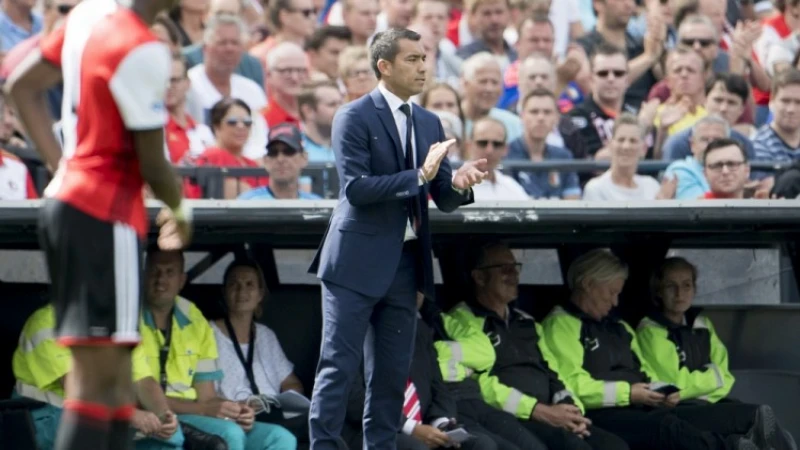 Van Bronckhorst: 'Je moet spelers in hun kracht laten spelen'