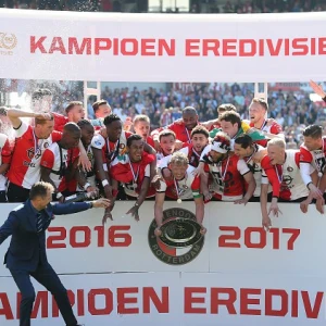 Doelman kampioensploeg 2017 stopt met voetbal