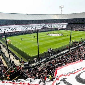 Feyenoord-selectie doneert 20.000 euro aan FSV De Feijenoorder