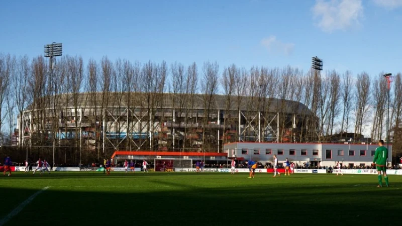 Feyenoord onder 18 begint competitie goed in Enschede  