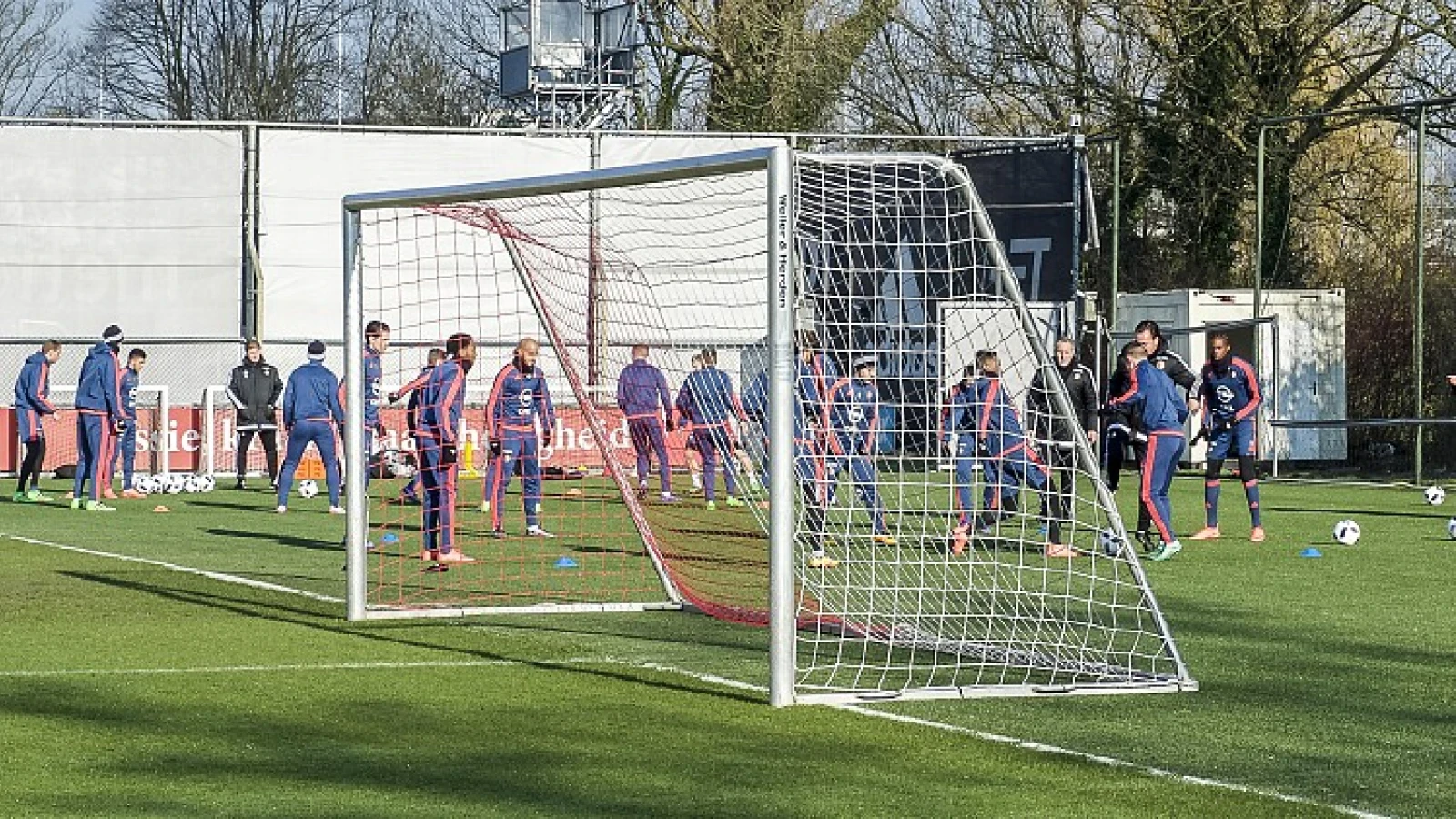 Merendeel Feyenoord Academy-teams pakt winst