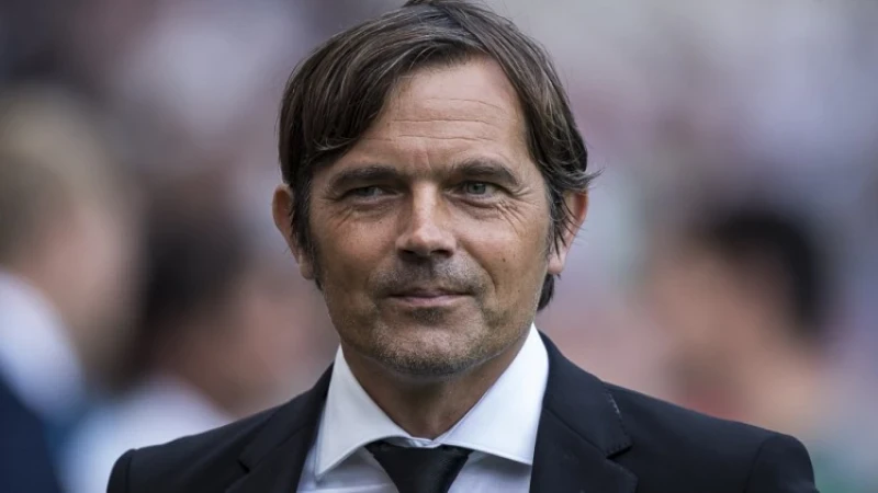 Cocu: 'Ik denk dat er gewoon twee vergelijkbare ploegen op het veld staan'